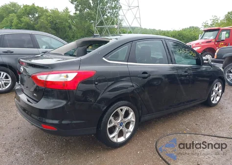 2012 Ford Focus Sel z USA, uszkodzony, nr VIN 1FAHP3H26CL323161